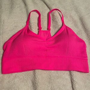 Victoria’s Secret Pink Seamless Lightly Lined Racerback Sports Bra
